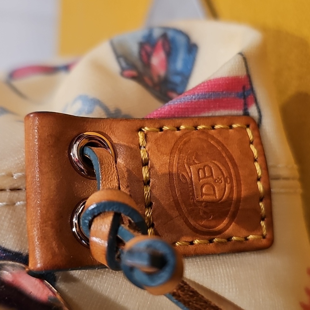 Dooney & Bourke Miami Beach Mini East West Slouch Shoulder Bag Rare EUC - Picture 6 of 15